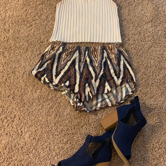 Pattern high waist shorts - Picture 2 of 4